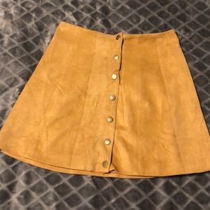 Altar’d state tan/camel suede skirt with buttons